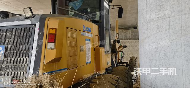 整机右后45°（设备外观及核心部件）