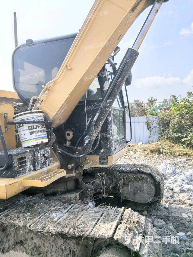 大臂整體?右側(cè)（工作和回轉(zhuǎn)裝置）