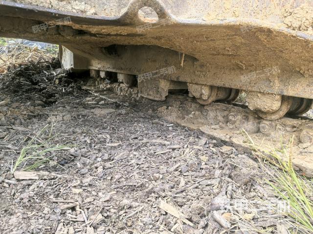 左驅(qū)動(dòng)輪（行走機(jī)構(gòu)）