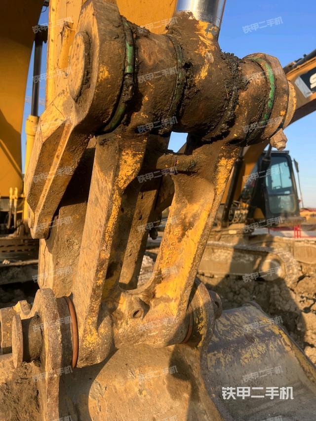 大臂整体 右侧（工作和回转装置）