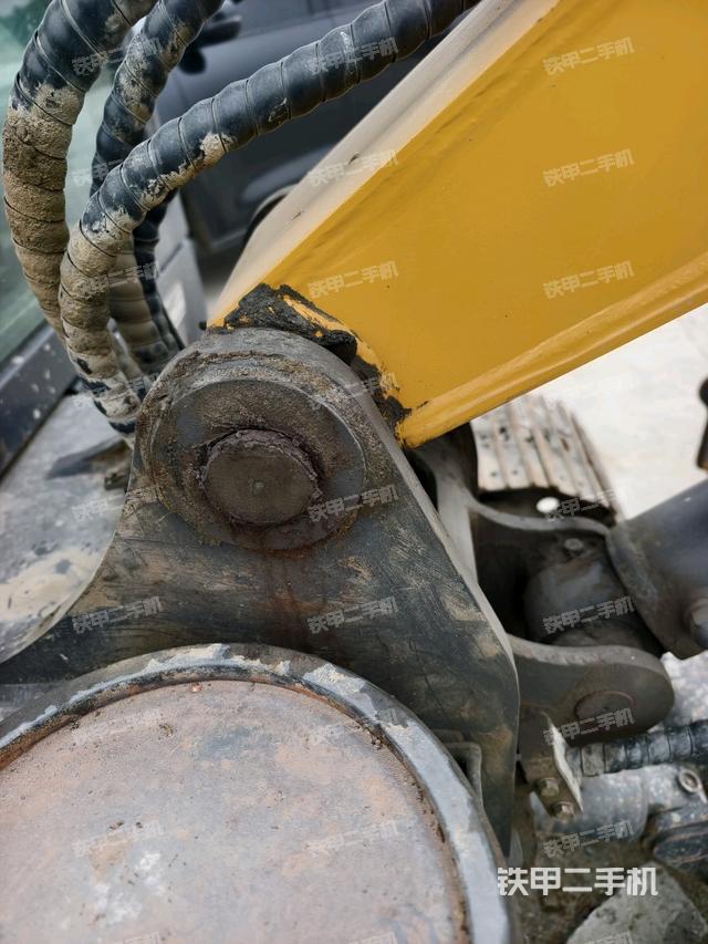 大臂根部?斜（工作和回轉(zhuǎn)裝置）