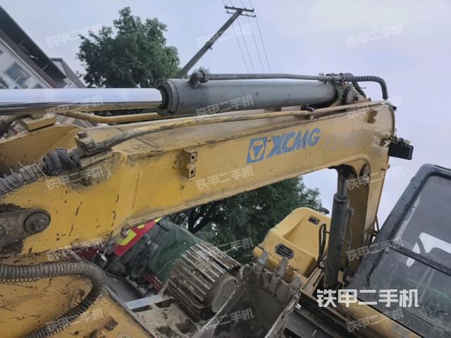 大臂根部?斜（工作和回轉(zhuǎn)裝置）