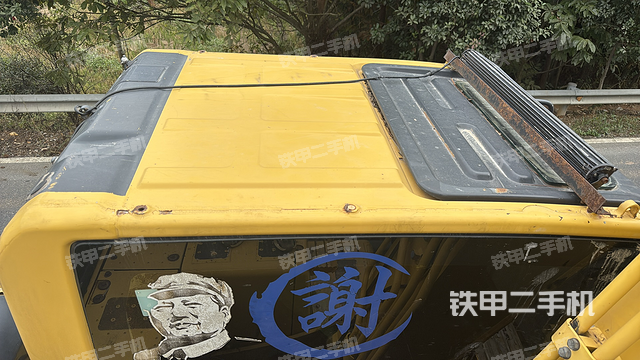 駕駛室頂部（整機(jī)外觀）