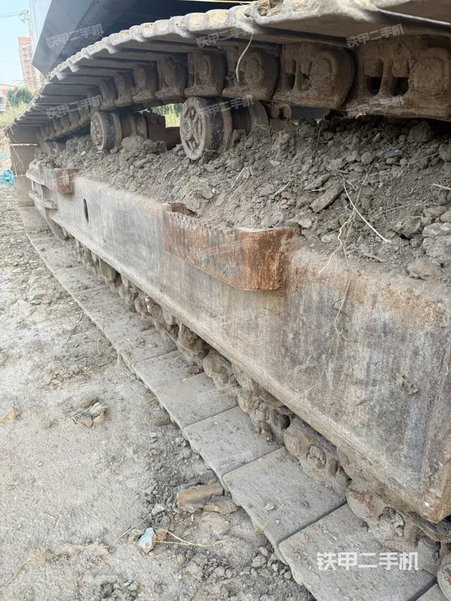 单侧履带整体（整机外观）