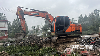 斗山DX130-9C挖掘机