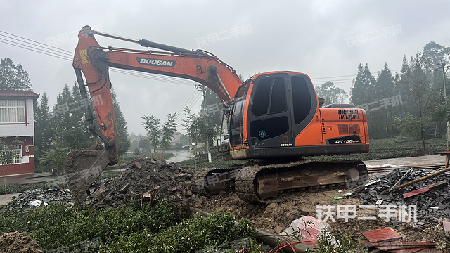 斗山DX130-9C挖掘机