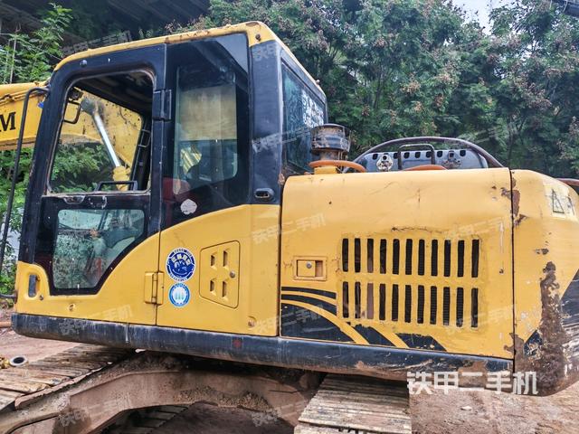 駕駛室正側(cè)（駕駛室部分）