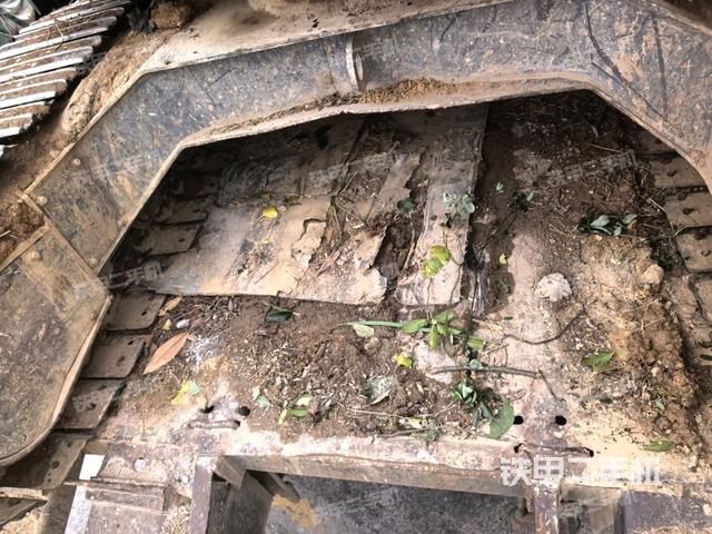 轉(zhuǎn)盤和下車架正前（工作和回轉(zhuǎn)裝置）