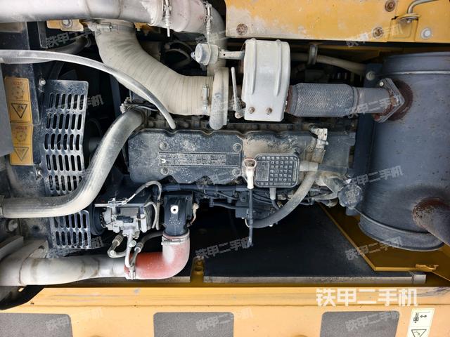 发动机室（上车部件）