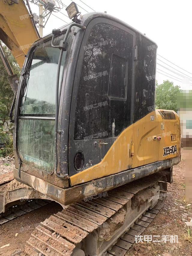 徐工XE75DA挖掘機(jī)