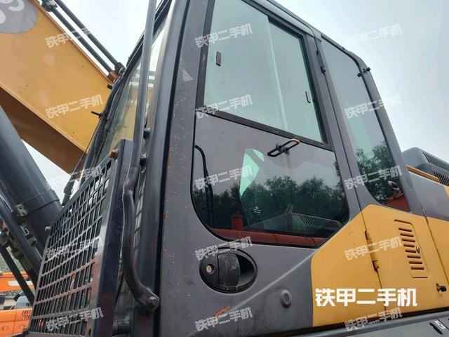 驾驶室整体（整机外观）