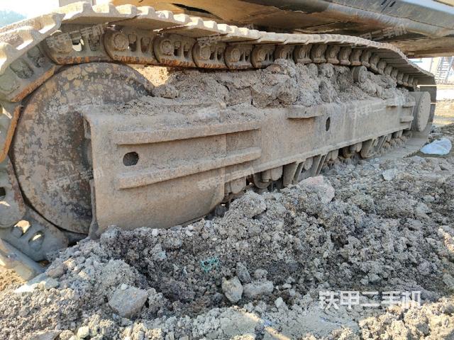 左側(cè)履帶整體?（行走機(jī)構(gòu)）