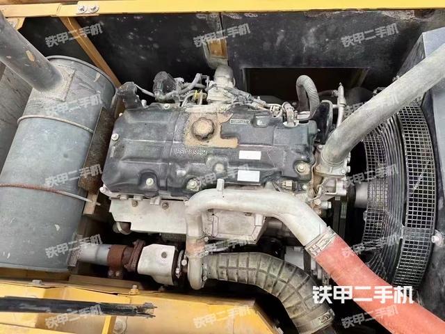 发动机整体俯视（整机外观）