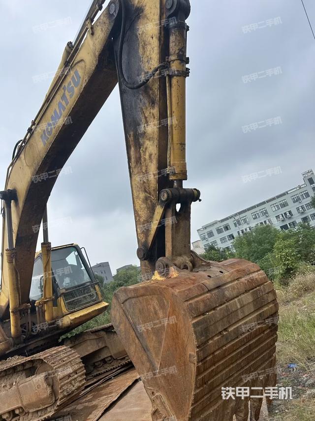 小臂整體左后（工作和回轉(zhuǎn)裝置）