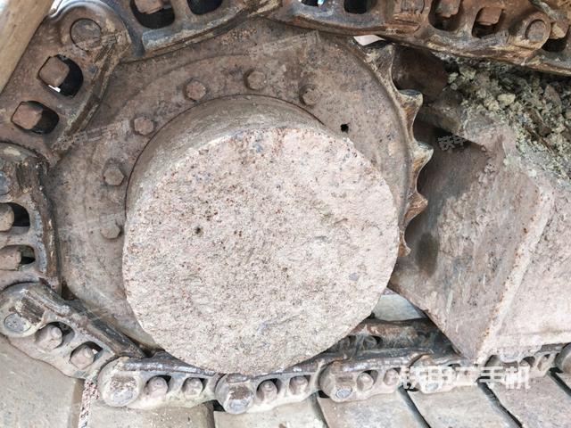 左驅(qū)動(dòng)輪（行走機(jī)構(gòu)）