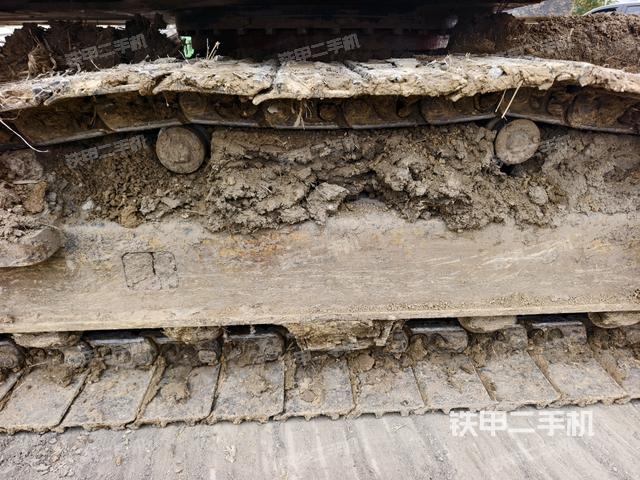 左侧行走马达盖板（行走机构）