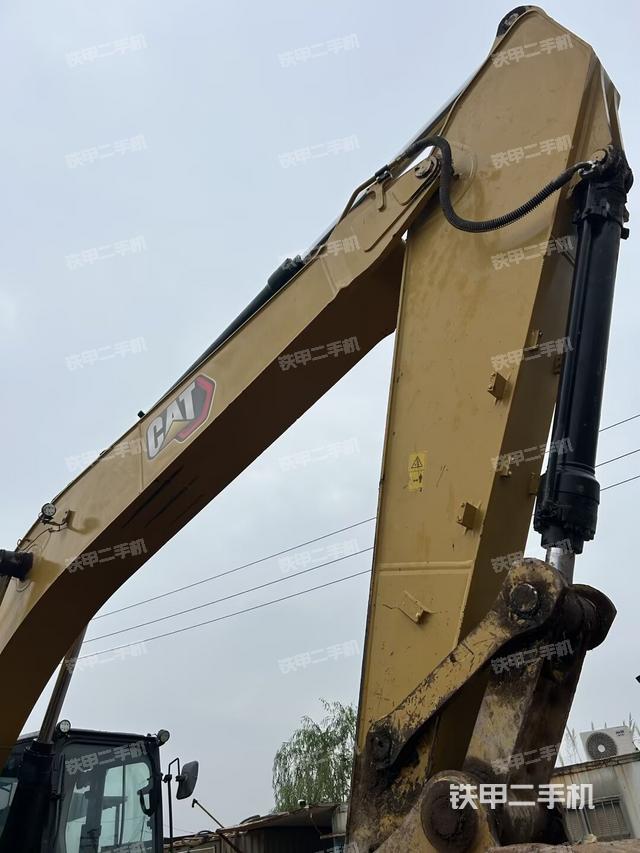 小臂整體左后（工作和回轉(zhuǎn)裝置）