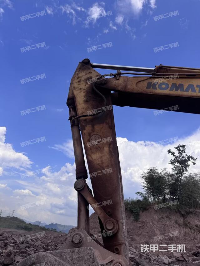 小臂整體左后（工作和回轉(zhuǎn)裝置）