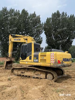 小松PC220-8M0挖掘机