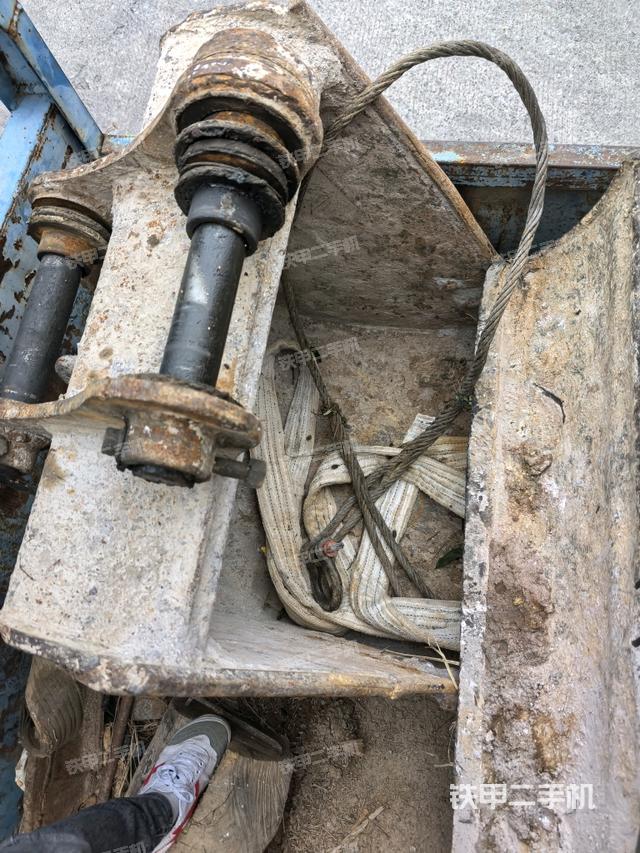 鏟斗45度（工作和回轉(zhuǎn)裝置）