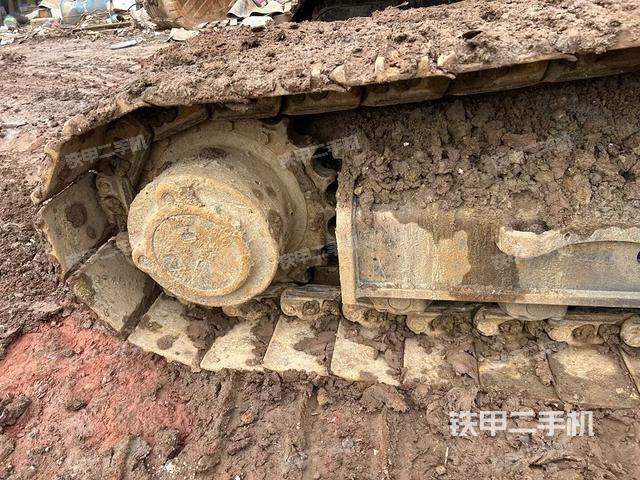 右側(cè)履帶整體（行走機(jī)構(gòu)）