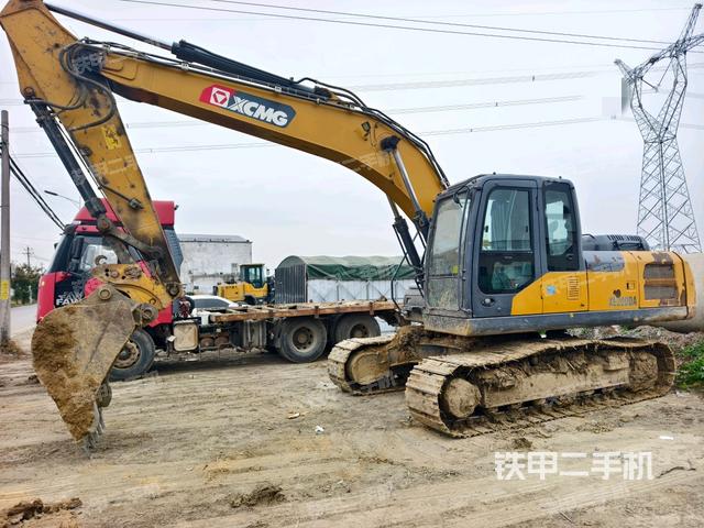 徐工XE200DA挖掘机