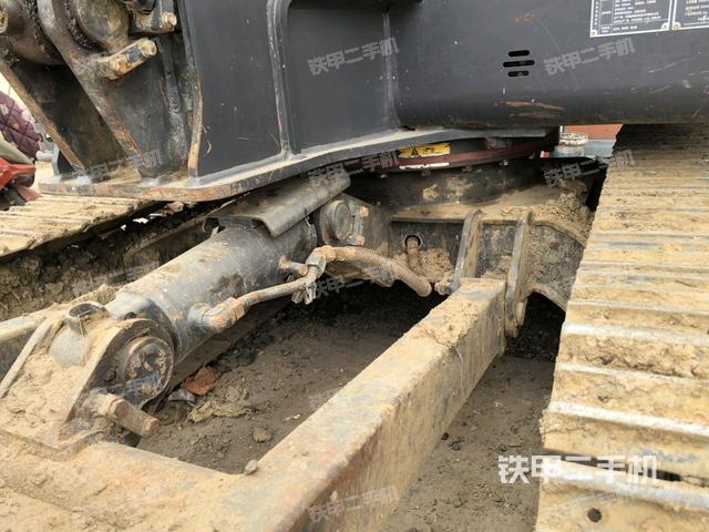 小臂整体右前（工作和回转装置）