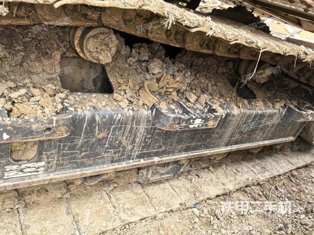 右側履帶整體（行走機構）