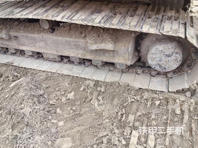 單側(cè)履帶整體（整機(jī)外觀）