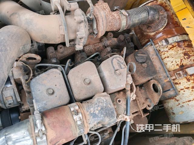 發(fā)動(dòng)機(jī)室（上車部件）