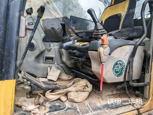 座椅后部（駕駛室部分）