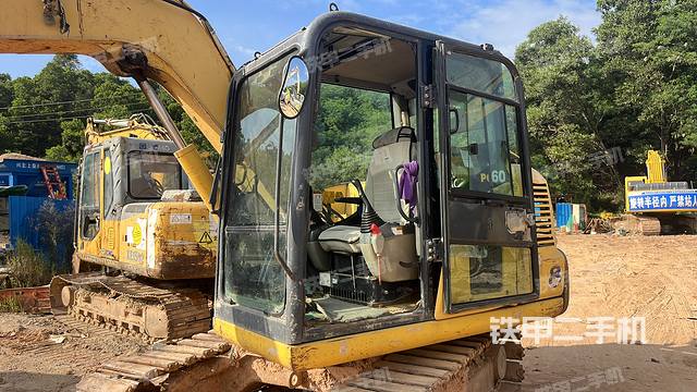 駕駛室整體（整機(jī)外觀）