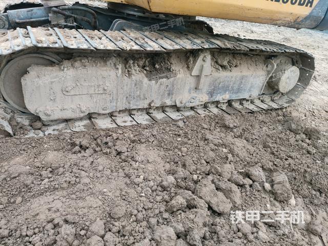 單側(cè)履帶整體（整機(jī)外觀）