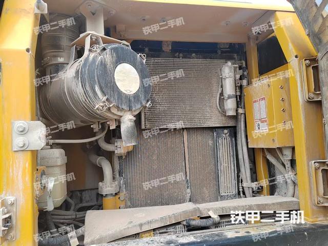 駕駛室整體（整機外觀）