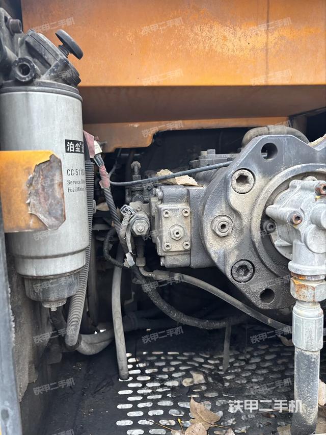 液壓泵室（大件艙室）