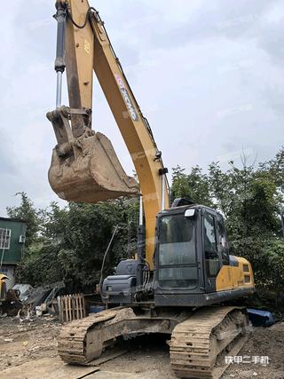 徐工XE200DA挖掘机