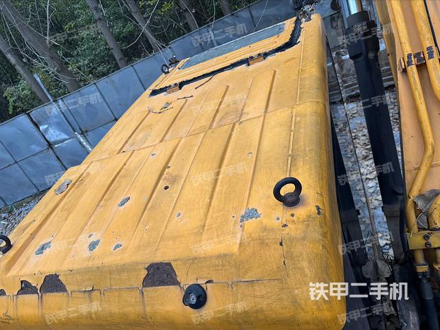 駕駛室頂部俯視（上車部件）