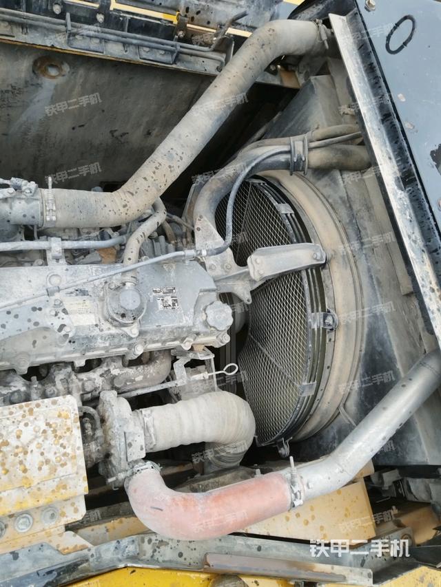 氣門室蓋螺絲特寫（上車部件）