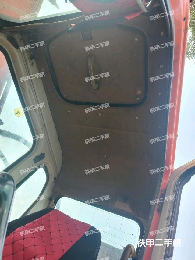 駕駛室頂部（整機(jī)外觀）