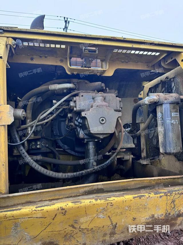 液壓泵斜45?左（大件艙室）