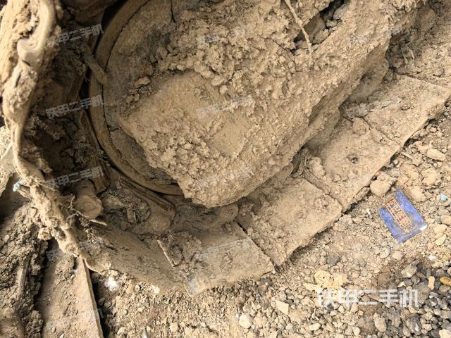 左導(dǎo)向輪（行走機(jī)構(gòu)）