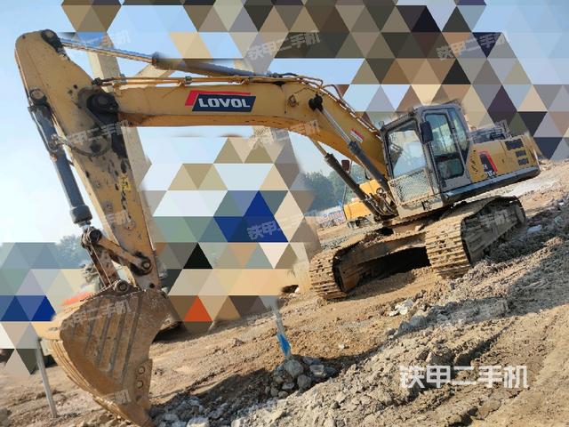 雷沃重工FR370E-HD挖掘機(jī)