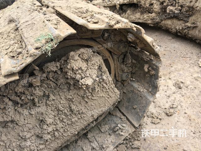 右導(dǎo)向輪（行走機(jī)構(gòu)）