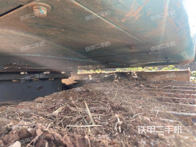 右驅(qū)動(dòng)輪（行走機(jī)構(gòu)）