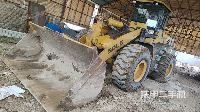 工作装置整体（整机外观及大件）