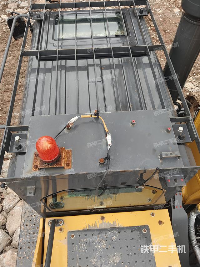 駕駛室頂部（整機(jī)外觀）