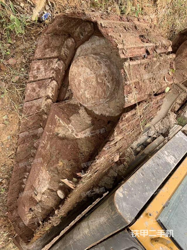 单侧履带整体（整机外观）