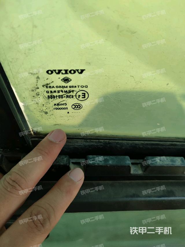 右側(cè)玻璃角標(biāo)（駕駛室部分）