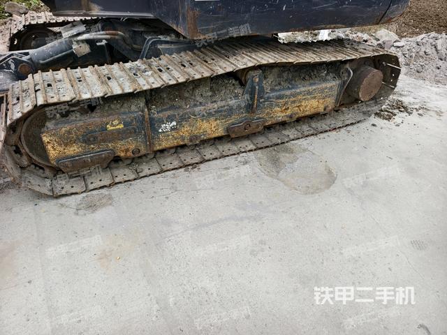 左側(cè)履帶整體?（行走機(jī)構(gòu)）