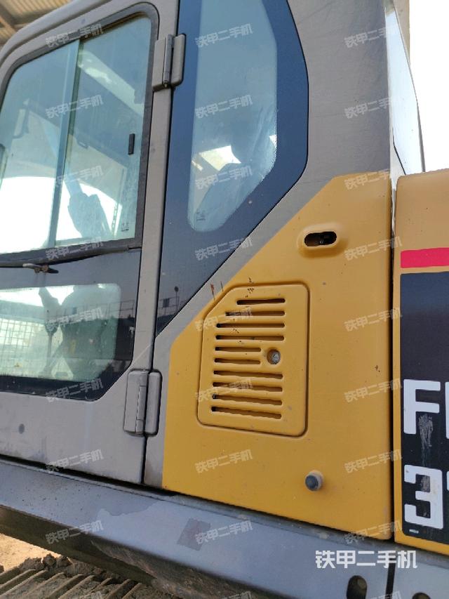 駕駛室左后45度（駕駛室部分）